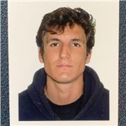 Alumno de 4to de Derecho y Ade en la UC3M, con media de 9 en Bachillerato, y con experiencia previa dando clases
